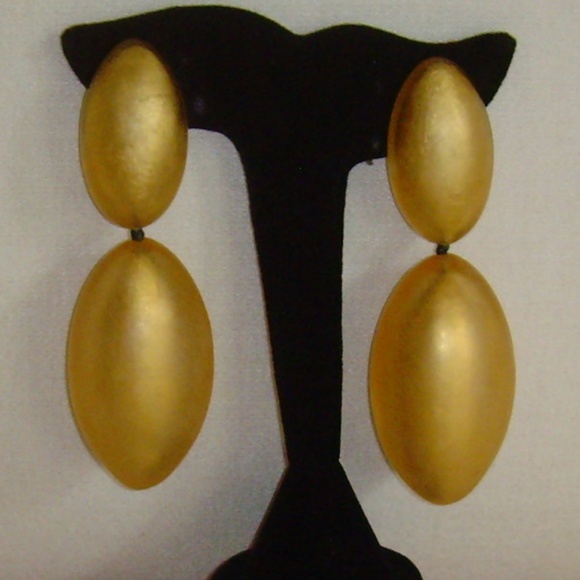 MONIES Frosted Lucite Over Gold Foil Dangle Clip-On Earrings - Picture 1 of 15